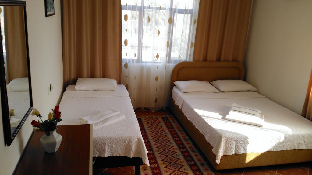 Anabella Pansiyon Hotel Çıralı Bilik gambar